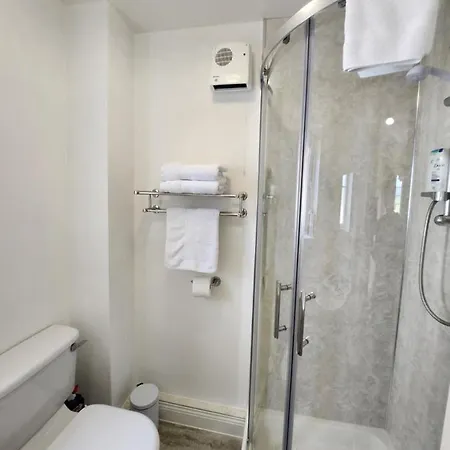 Park View With Free Minibar Tea&coffee 홈스테이 더블린